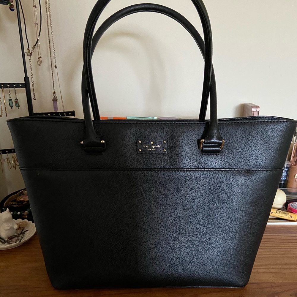 Black Kate Spade Purse